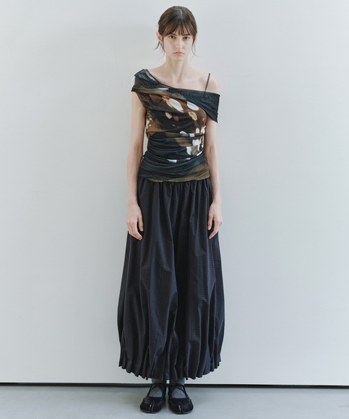 tageechita(タジチタ)の「【tageechita】アートプリントワンショルダーシアートップス(Tシャツ/カットソー・レディース・ダークブラウン/ダークブラウン系1・S/L/M)」の11枚目の写真