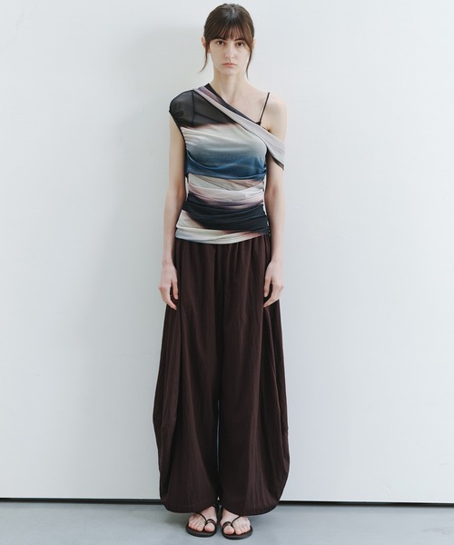tageechita(タジチタ)の「【tageechita】アートプリントワンショルダーシアートップス(Tシャツ/カットソー・レディース・ダークブラウン/ダークブラウン系1・S/L/M)」の14枚目の写真