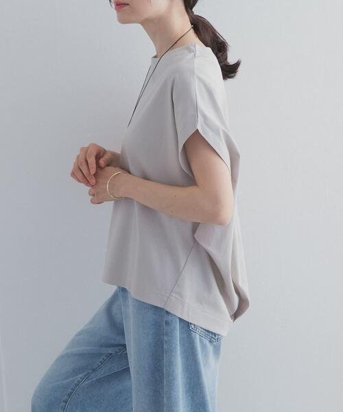 URBAN RESEARCH DOORS(アーバンリサーチドアーズ)の「『UR TECH』サマシェアバックタックコクーンプルオーバー|UVカット/日除け/接触冷感/抗菌防臭/Tシャツ(Tシャツ/カットソー・レディース・ライトグレー/チャコールグレー/レッド系その他/オフホワイト・FREE)」の16枚目の写真