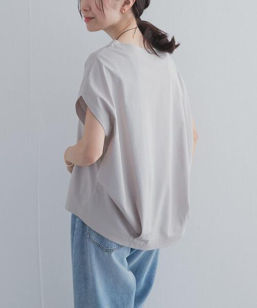 URBAN RESEARCH DOORS(アーバンリサーチドアーズ)の「『UR TECH』サマシェアバックタックコクーンプルオーバー|UVカット/日除け/接触冷感/抗菌防臭/Tシャツ(Tシャツ/カットソー・レディース・ライトグレー/チャコールグレー/レッド系その他/オフホワイト・FREE)」の17枚目の写真