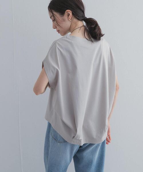 URBAN RESEARCH DOORS(アーバンリサーチドアーズ)の「『UR TECH』サマシェアバックタックコクーンプルオーバー|UVカット/日除け/接触冷感/抗菌防臭/Tシャツ(Tシャツ/カットソー・レディース・ライトグレー/チャコールグレー/レッド系その他/オフホワイト・FREE)」の18枚目の写真