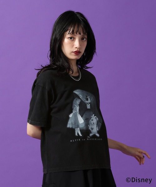 PAGEBOY(ページボーイ)の「Disney 【ふしぎの国のアリス】コンパクトT(Tシャツ/カットソー・レディース・オフホワイト/チャコールグレー・FREE)」の17枚目の写真