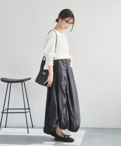 FLAT(フラット)の「《追加》Lダブルリボンバレリーナ(スニーカー・レディース・ブラック×ブラック・24cm/23.5cm/23cm/22.5cm/22cm/21.5/25.5cm/25cm/24.5cm)」の16枚目の写真