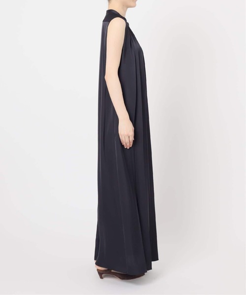 Noble(ノーブル)の「《追加・新色》ELENI/エルニ プリーツワンピース(ワンピース・レディース・ベージュ/ネイビー・36/38)」の6枚目の写真