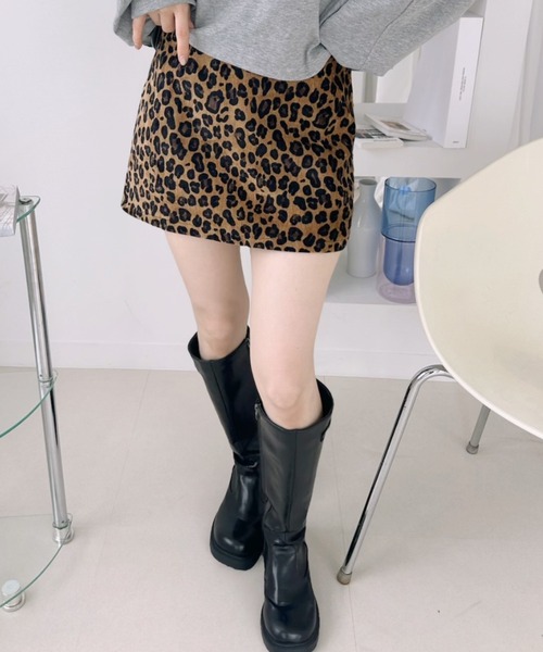 Ada.(エイダ)の「ヒョウ柄 ハイウエスト ミニスカート(スカート・レディース・ブラウン/ベージュ・S/M)」の14枚目の写真