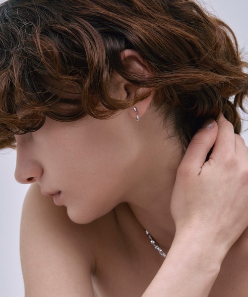 CENE(セネ)の「【CENE】セネ/スタッズドロップピアス(ピアス(両耳用)・レディース・シルバー/ゴールド・FREE)」の4枚目の写真