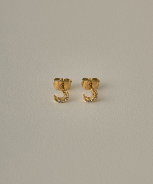 muku(ムク)の「PIERCE/ZIRCONIA MOON(ピアス(両耳用)・レディース・ゴールド/シルバー・FREE)」の3枚目の写真