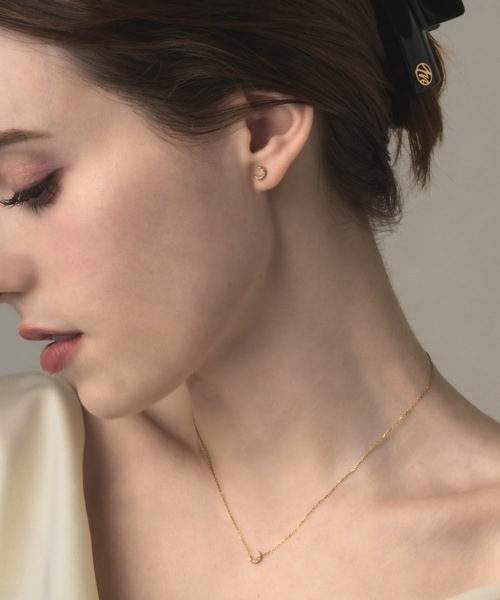 muku(ムク)の「PIERCE/ZIRCONIA MOON(ピアス(両耳用)・レディース・ゴールド/シルバー・FREE)」の19枚目の写真