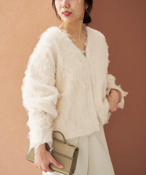 plage(プラージュ)の「Shaggy fur カーディガン(カーディガン/ボレロ・レディース・グレー/アイボリー・FREE)」の16枚目の写真