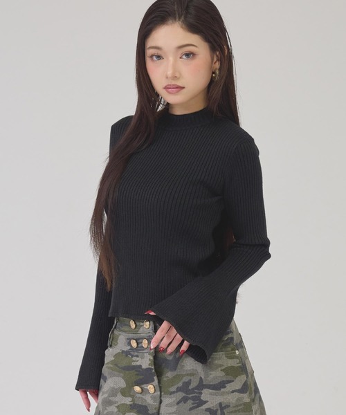 ANAP(アナップ)の「プチハイラメフレアスリーブリブトップス(ニット/セーター・レディース・ブラック/ホワイト/グレー・F)」の17枚目の写真