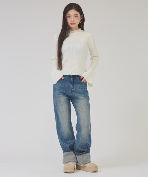 ANAP(アナップ)の「プチハイラメフレアスリーブリブトップス(ニット/セーター・レディース・ブラック/ホワイト/グレー・F)」の11枚目の写真