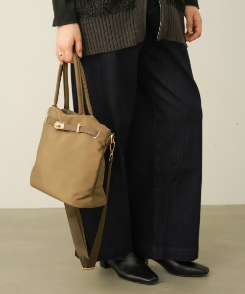 Bou Jeloud(ブージュルード)の「バーキン風マットサテントート(トートバッグ・レディース・ブラック/ベージュ・ONESIZE)」の9枚目の写真