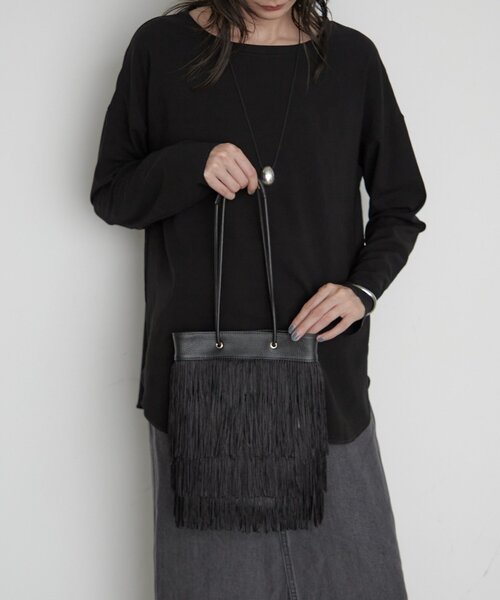 LOUNGEDRESS(ラウンジドレス)の「《ショルダーチェーン付き》2WAYフリンジミニトートバッグ(トートバッグ・レディース・ブラック・FREE)」の1枚目の写真