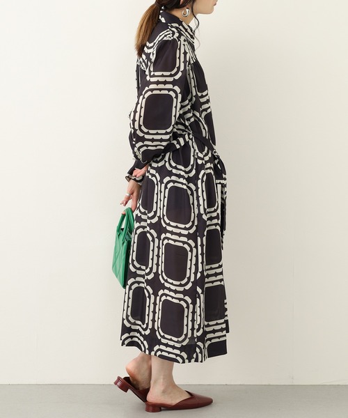 Orla Kiely(-)の「アブストラクトプリント シャツワンピース 長袖(シャツワンピース・レディース・ダークグリーン/ブラック・FREE)」の7枚目の写真