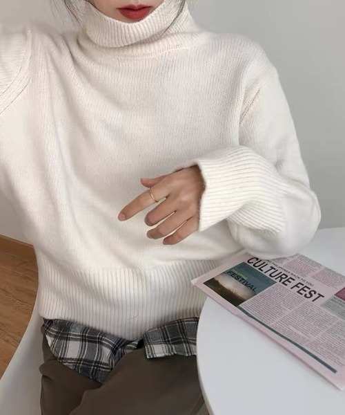 Beststore(ベストストア)の「【全10色】もっちりあったか ハイネック リブニット トップス 長袖 レディース 秋冬(ニット/セーター・レディース・ワインレッド/グレー/ブラウン/パープル/ブラック/ダークグリーン/ベージュ系/ダークブルー/オフホワイト/オレンジ・FREE)」の14枚目の写真