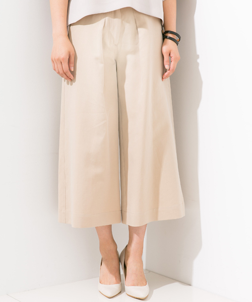 STUDIOUS（ステュディオス）の「STUDIOUS ピーチスキンライトフレアパンツ（その他パンツ・レディース・カーキ/ベージュ/オレンジ・1/0）」の8枚目の写真