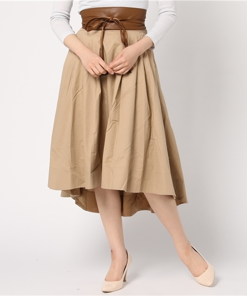 mysty woman（ミスティウーマン）の「綿ツイルイレギュラーヘムスカート（スカート・レディース・ダークネイビー/レッド/ベージュ/イエロー・FREE）」の2枚目の写真
