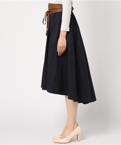 mysty woman（ミスティウーマン）の「綿ツイルイレギュラーヘムスカート（スカート・レディース・ダークネイビー/レッド/ベージュ/イエロー・FREE）」の9枚目の写真