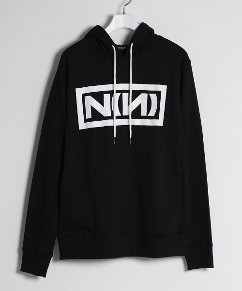 NUMBER (N)INE DENIM（ナンバーナインデニム）の「【NUMBER (N)INE DENIM】STUDIOUS限定 N(N)ロゴスウェットパーカー（パーカー・メンズ・ブラック/ホワイト・SMALL/LARGE/MEDIUM）」の2枚目の写真
