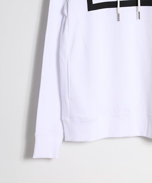 NUMBER (N)INE DENIM（ナンバーナインデニム）の「【NUMBER (N)INE DENIM】STUDIOUS限定 N(N)ロゴスウェットパーカー（パーカー・メンズ・ブラック/ホワイト・SMALL/LARGE/MEDIUM）」の5枚目の写真