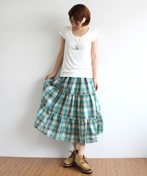 BEAMS BOY（ビームスボーイ）の「○O.MAD 3段ｻｰｷｭﾗｰ*（スカート・レディース・レッド/イエロー/グリーン/サックスブルー/ブルー/インディゴブルー/ネイビー・ONE SIZE）」の4枚目の写真