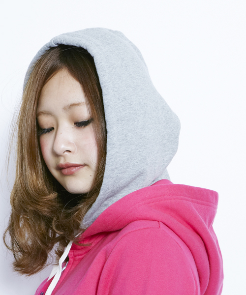X-girl（エックスガール）の「SWEAT DOUBLE HOODIE（パーカー・レディース・ブラック/アッシュグレー/グリーン/ネイビー/パープル/ピンク/レッド・1/2）」の15枚目の写真