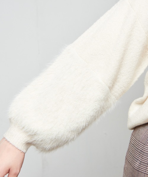 natural couture（ナチュラルクチュール）の「ふわふわ袖シャギーニット（ニット/セーター・レディース・ベージュ/ブルー/アイボリー/ボルドー・FREE）」の11枚目の写真