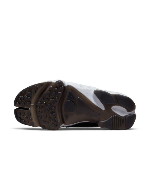 NIKE(ナイキ)の「WMNS AIR RIFT BR 848386-001(スニーカー・レディース・ブラック・22.0cm/23.0cm/24.0cm/25.0cm/26.0cm/27.0cm/28.0cm/29.0cm)」の5枚目の写真