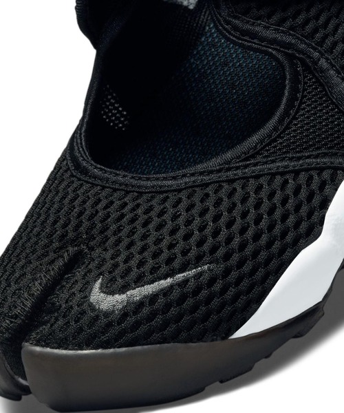 NIKE(ナイキ)の「WMNS AIR RIFT BR 848386-001(スニーカー・レディース・ブラック・22.0cm/23.0cm/24.0cm/25.0cm/26.0cm/27.0cm/28.0cm/29.0cm)」の4枚目の写真