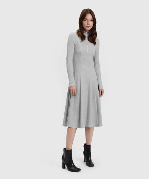 CHARLES & KEITH(チャールズ & キース)の「スクエアトゥカフブーツ / SQUARE TOE CALF BOOTS(ブーツ・レディース・ブラック/バーガンディー・22.5cm/23cm/23.5cm/24.5cm/25cm/25.5cm)」の7枚目の写真