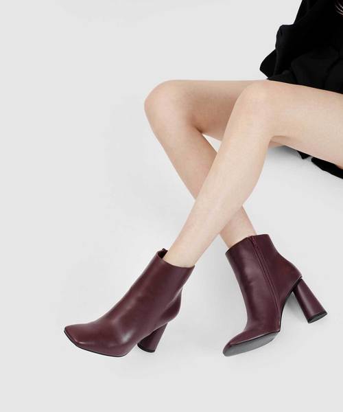 CHARLES & KEITH(チャールズ & キース)の「スクエアトゥカフブーツ / SQUARE TOE CALF BOOTS(ブーツ・レディース・ブラック/バーガンディー・22.5cm/23cm/23.5cm/24.5cm/25cm/25.5cm)」の10枚目の写真