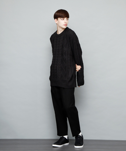 EMMA CLOTHES(エマクローズ)の「Uネックフィッシャーマンケーブル編みBIGシルエットニットセーター(ニット/セーター・メンズ・ライトグレー/ブラック/オフホワイト/杢グレー/チャコール・FREE)」の10枚目の写真