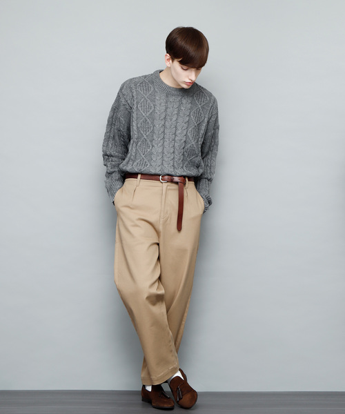 EMMA CLOTHES(エマクローズ)の「Uネックフィッシャーマンケーブル編みBIGシルエットニットセーター(ニット/セーター・メンズ・ライトグレー/ブラック/オフホワイト/杢グレー/チャコール・FREE)」の8枚目の写真