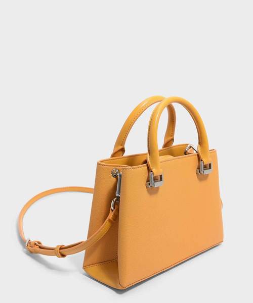 CHARLES & KEITH（チャールズ & キース）の「クラシックトップハンドルハンドバッグ / Classic Top Handle Handbag（ハンドバッグ・レディース・ダークグリーン/マスタード/ベビーピンク/プラム・M）」の16枚目の写真