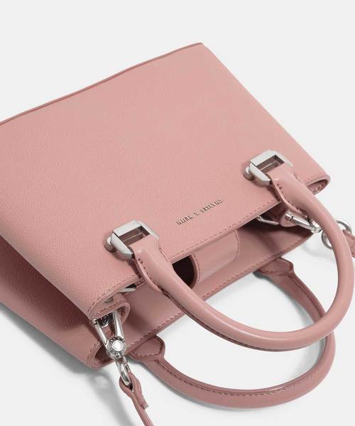 CHARLES & KEITH（チャールズ & キース）の「クラシックトップハンドルハンドバッグ / Classic Top Handle Handbag（ハンドバッグ・レディース・ダークグリーン/マスタード/ベビーピンク/プラム・M）」の8枚目の写真