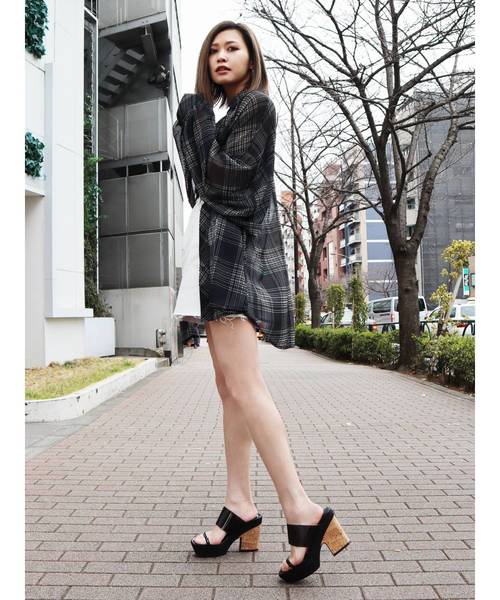 EMODA（エモダ）の「ボーイズエアリーシャツ（シャツ/ブラウス・レディース・ホワイト/ブラック/ブルー・FREE）」の16枚目の写真