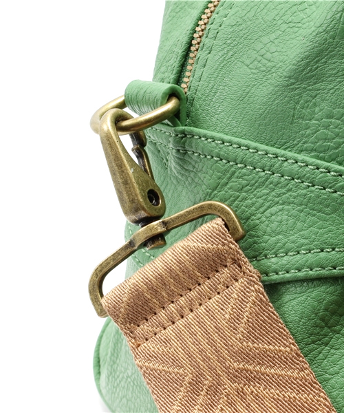 PUMA（プーマ）の「ブラジル グリップバッグ - RE ISSUES