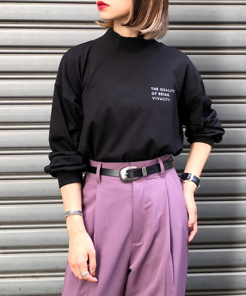 PAGEBOY(ページボーイ)の「ハイネックロゴロンT(Tシャツ/カットソー・レディース・ブラック/オフホワイト/ライトブラウン・FREE)」の9枚目の写真