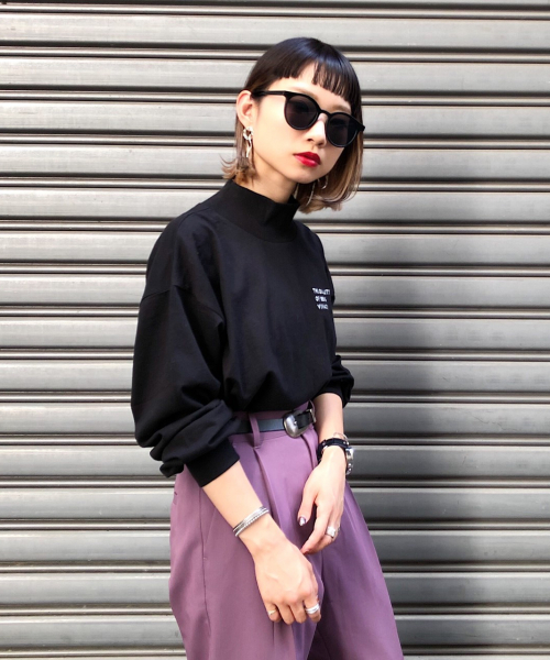 PAGEBOY(ページボーイ)の「ハイネックロゴロンT(Tシャツ/カットソー・レディース・ブラック/オフホワイト/ライトブラウン・FREE)」の10枚目の写真