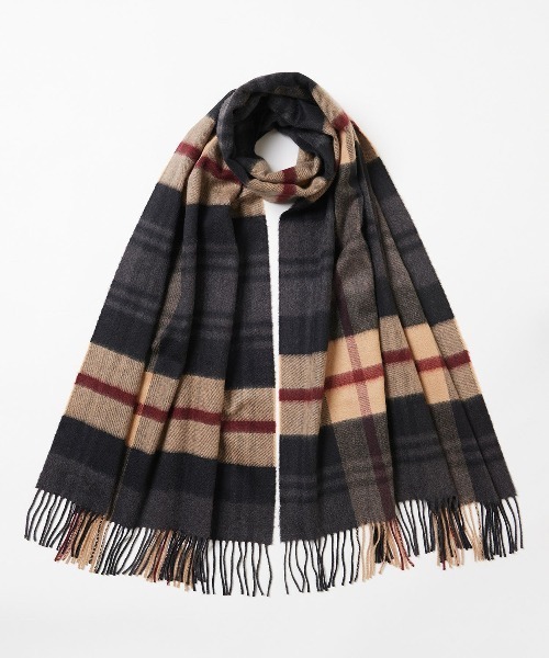 Johnstons of Elgin（ジョンストンズオブエルガン）の「【Johnstons of Elgin / ジョンストンズ オブ エルガン】大判タータンチェック/カシミヤプレーンストール（ストール/ショール・レディース・ライトグレー/ブラック/アイボリー/ブラック系その他/グレー系その他/ベージュ系その他/ブルー系その他/レッド系その他/オレンジ系その他/ダークネイビー/グレー系その他2/グレー系その他3/グレー系その他4/レッド系その他2/レッド系その他3/グリーン系その他2/ブラウン系その他2/グリーン系その他/イエロー系その他/ダークグレー/グレー系その他5/イエロー系その他2/グレー/ブラウン系その他/ブルー系その他2/ワインレッド/ネイビー/ライラック系/オレンジ/スカイブルー/アッシュグレー/ブラック系その他2/ベビーピンク/グレー系その他7/ネイビー系1/レッド系その他4/ブルー系その他3/レッド系その他6/パープル系その他/ベージュ系その他2/ブラック系その他3/ネイビー系/グレー系/イエロー系その他3/ブルー系その他4/ホワイト/グリーン系その他3/ベージュ系その他3/グリーン系その他4/グリーン系その他5/ブルー系その他5/ブラック系その他4/ブラック系その他5/イエロー系その他4/ホワイト系その他/パープル系その他2/ブラウン系その他3/ブルー系その他7/ベージュ系その他4/ベージュ系その他5/ネイビー系2/ブルー系/ブルー系1・00）」の21枚目の写真