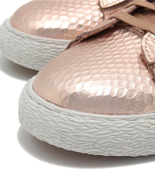 NIKE（ナイキ）の「ナイキ ウィメンズ ブレイザー NIKE WMNS BLAZER MID CUT OUT PRM 644407-900（スニーカー・レディース・ゴールド・23cm/24.5cm/23.5cm/24cm）」の5枚目の写真