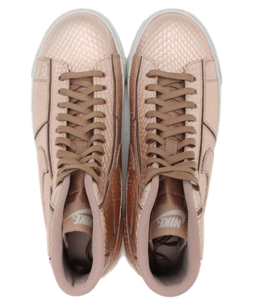 NIKE（ナイキ）の「ナイキ ウィメンズ ブレイザー NIKE WMNS BLAZER MID CUT OUT PRM 644407-900（スニーカー・レディース・ゴールド・23cm/24.5cm/23.5cm/24cm）」の9枚目の写真