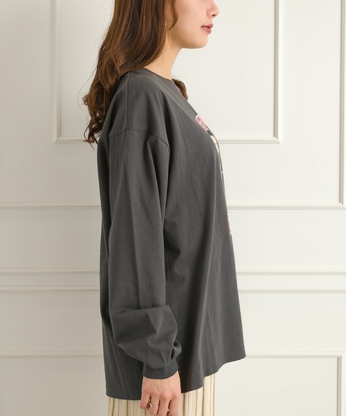 SpRay(スプレイ)の「BETTYプリントロングTシャツ(Tシャツ/カットソー・レディース・ブラック/パープル/オフホワイト/スミクロ・FREE)」の16枚目の写真