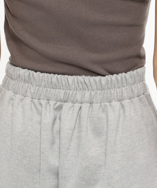 LAKOLE（ラコレ）の「起毛ツイルバレルパンツ（その他パンツ・レディース・ライトグレー/ブラック/アイボリー・SMALL/MEDIUM）」の22枚目の写真