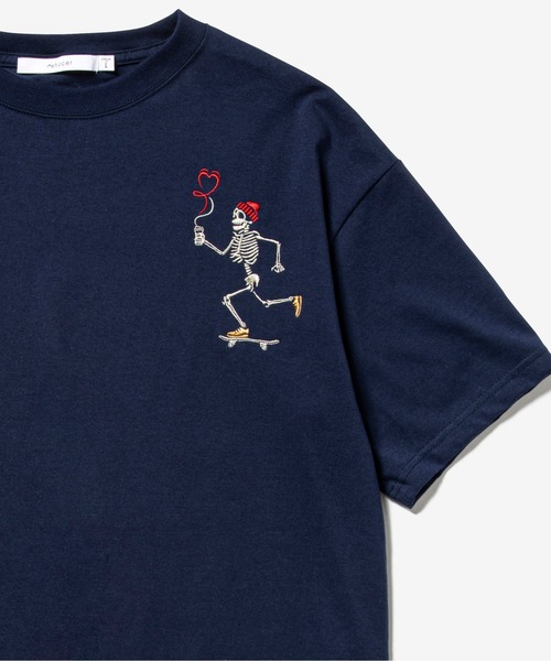 rehacer(レアセル)の「rehacer : Chilling Skull / チリング スカル Tシャツ メイドインジャパン(Tシャツ/カットソー・メンズ・ホワイト/ブラック/グレー/ネイビー・SMALL/MEDIUM/LARGE/X-LARGE)」の4枚目の写真