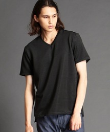 タックボーダー柄VネックTシャツ