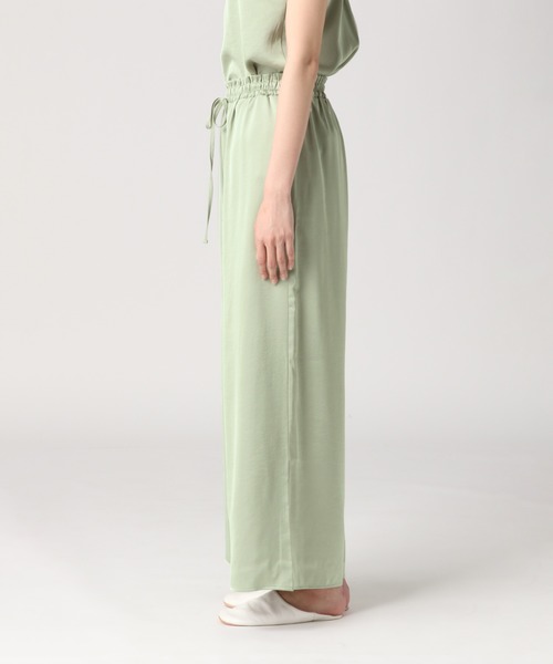 bijorie（ビジュリィ）の「サテンワイドパンツ（ルームウェア/パジャマ・レディース・ラベンダー/ミント/ネイビー・FREE）」の18枚目の写真