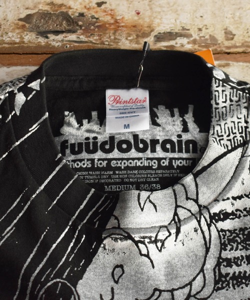 uk extra スリムジーンズ fuudobrain crust Tシャツ uk extra スリムジーンズ fuudobrain crust Tシャツ