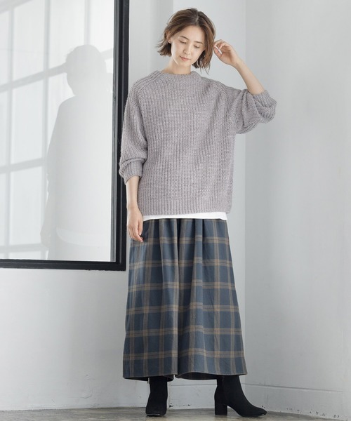 LEPSIM（レプシィム）の「【お家で洗える】3Gイタリアニット　885029（ニット/セーター・レディース・グレイッシュベージュ/レッドパープル/ブラック/ネイビー・FREE）」の7枚目の写真