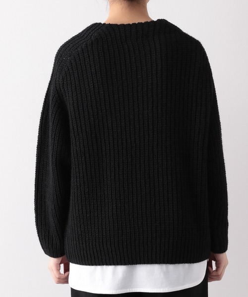 LEPSIM（レプシィム）の「【お家で洗える】3Gイタリアニット　885029（ニット/セーター・レディース・グレイッシュベージュ/レッドパープル/ブラック/ネイビー・FREE）」の11枚目の写真